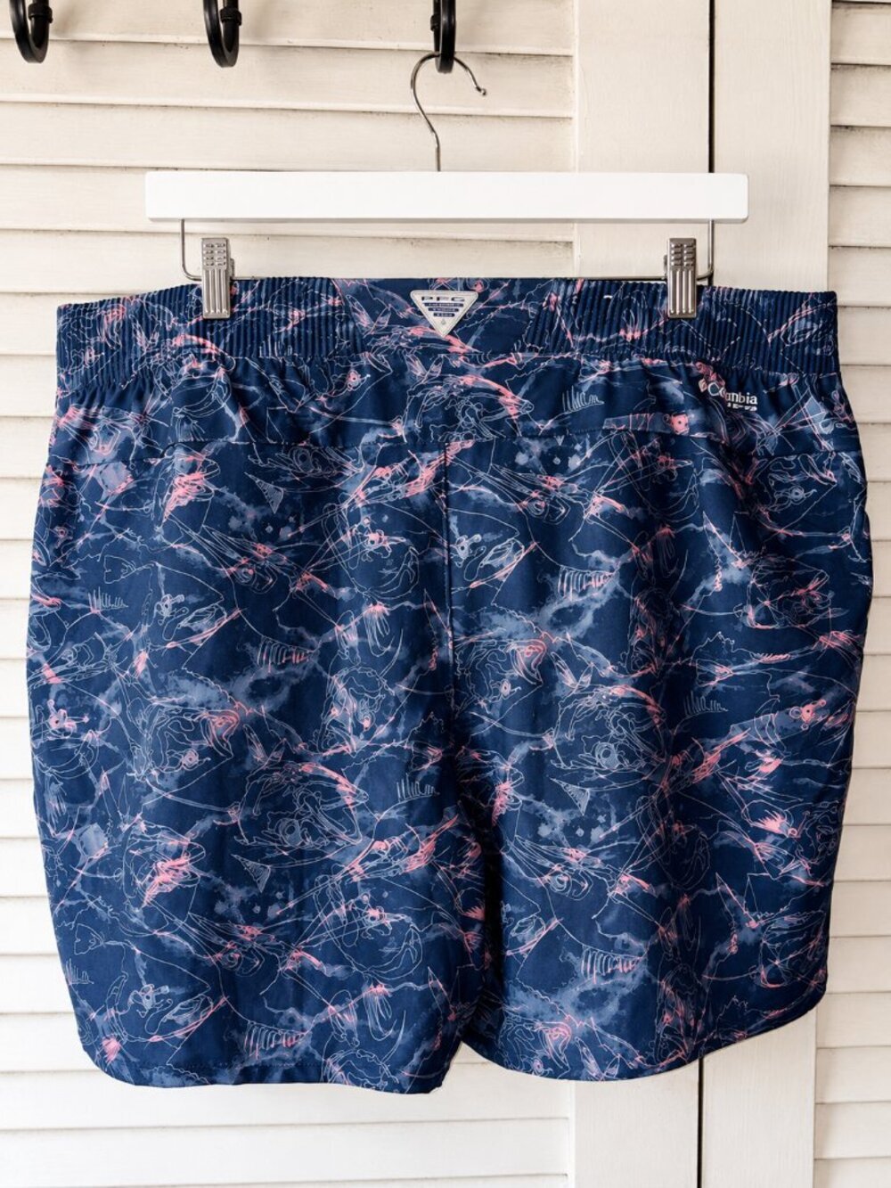 Columbia PFG Fish Print Shorts XL Blue Pink Fishing Coastal Pull On - Picture 4 of 6